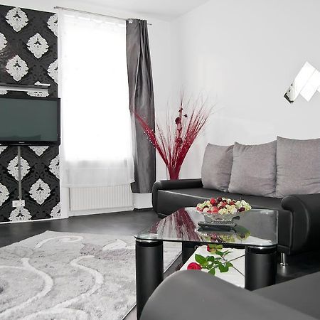 Royal Resort Apartments Westbahnhof Wien Zimmer foto